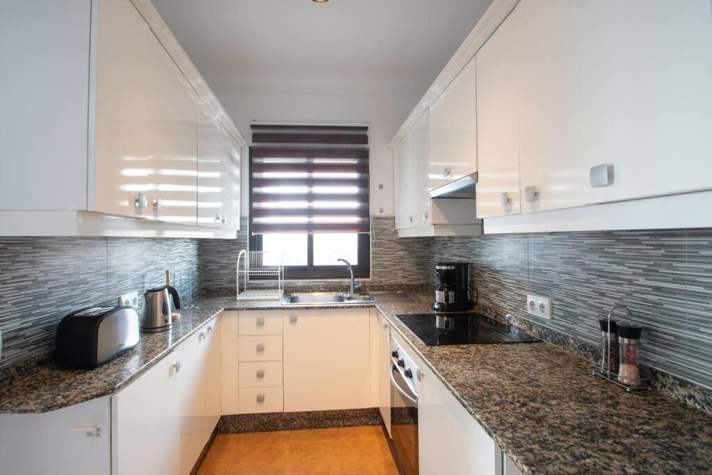 Casa Marlay Spacious, Heated Pool, Bbq & Fast Wi-Fi Only 15 Minutes Walk To Town Playa Blanca  Buitenkant foto