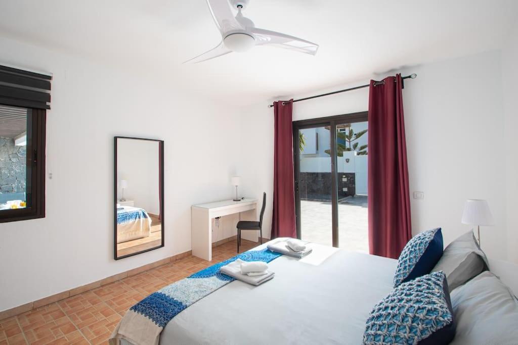 Casa Marlay Spacious, Heated Pool, Bbq & Fast Wi-Fi Only 15 Minutes Walk To Town Playa Blanca  Buitenkant foto