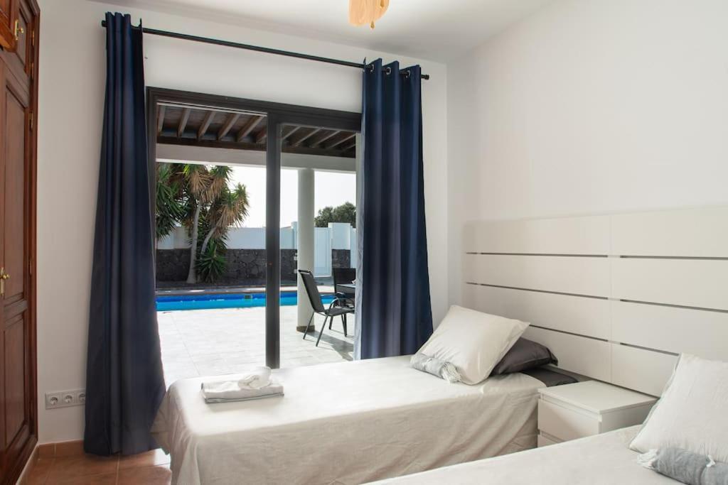Casa Marlay Spacious, Heated Pool, Bbq & Fast Wi-Fi Only 15 Minutes Walk To Town Playa Blanca  Buitenkant foto