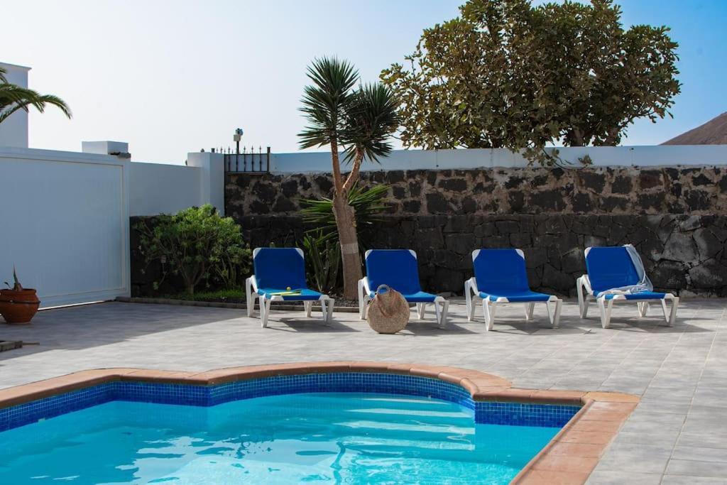 Casa Marlay Spacious, Heated Pool, Bbq & Fast Wi-Fi Only 15 Minutes Walk To Town Playa Blanca  Buitenkant foto
